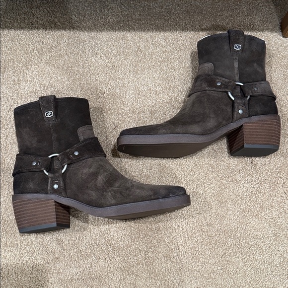 NEW Sam Edelman Suede Bootie - Picture 1 of 8